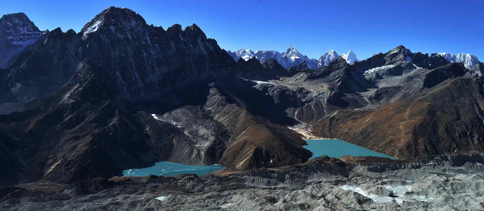 Gokyo-Lake-Ngozumba-Glacier