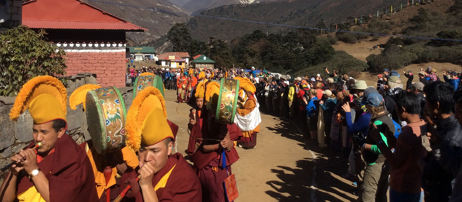 Mani Rimdu Special Trek