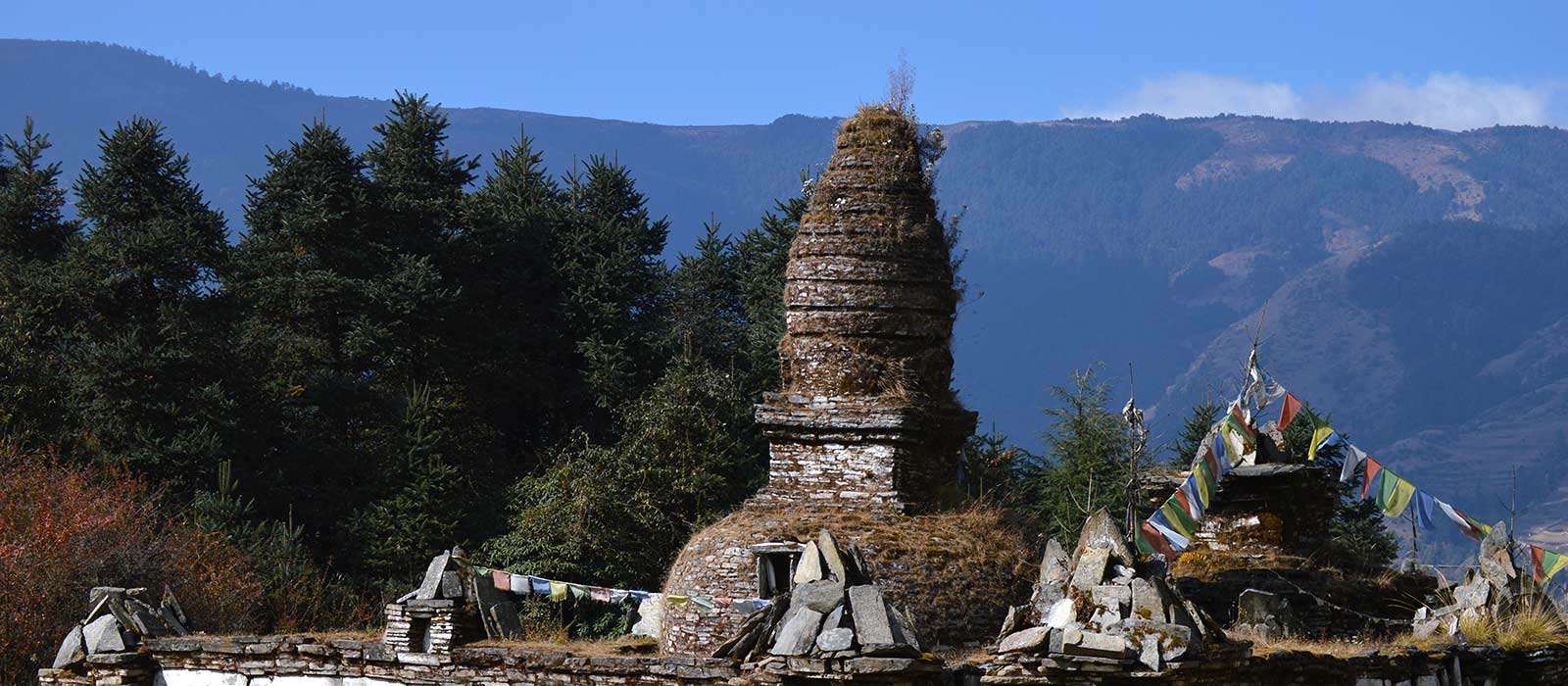 Buddhist-chorten-Pikey-Trek