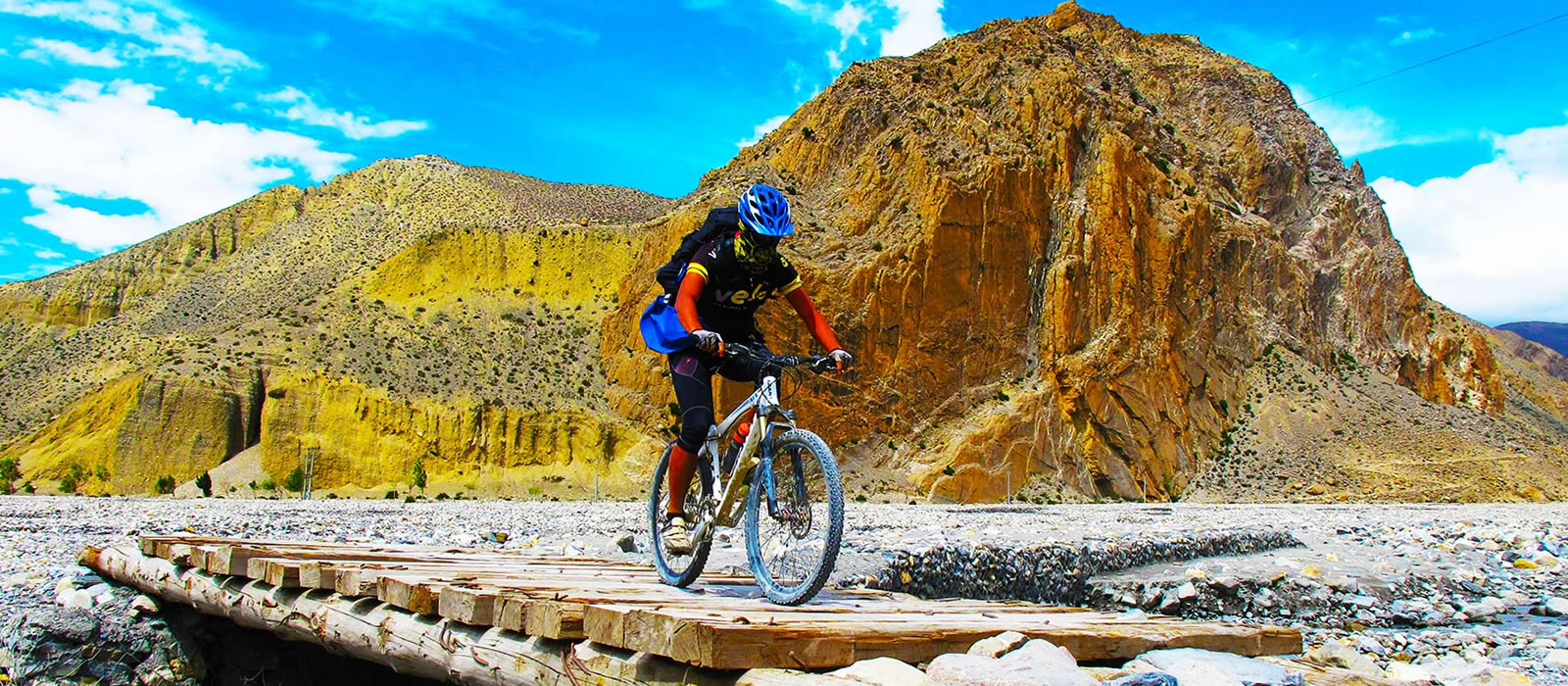 Mustang Biking Tour